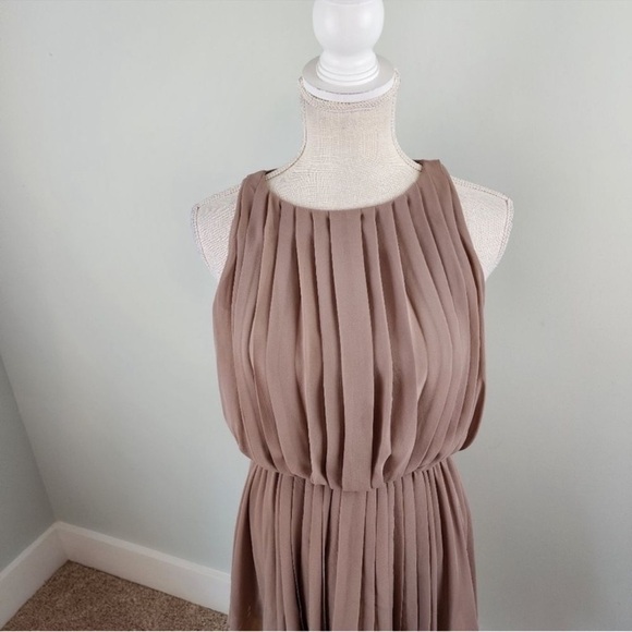 Jessica Simpson XSBrown and Yellow Pleated Dress - Picture 4 of 10